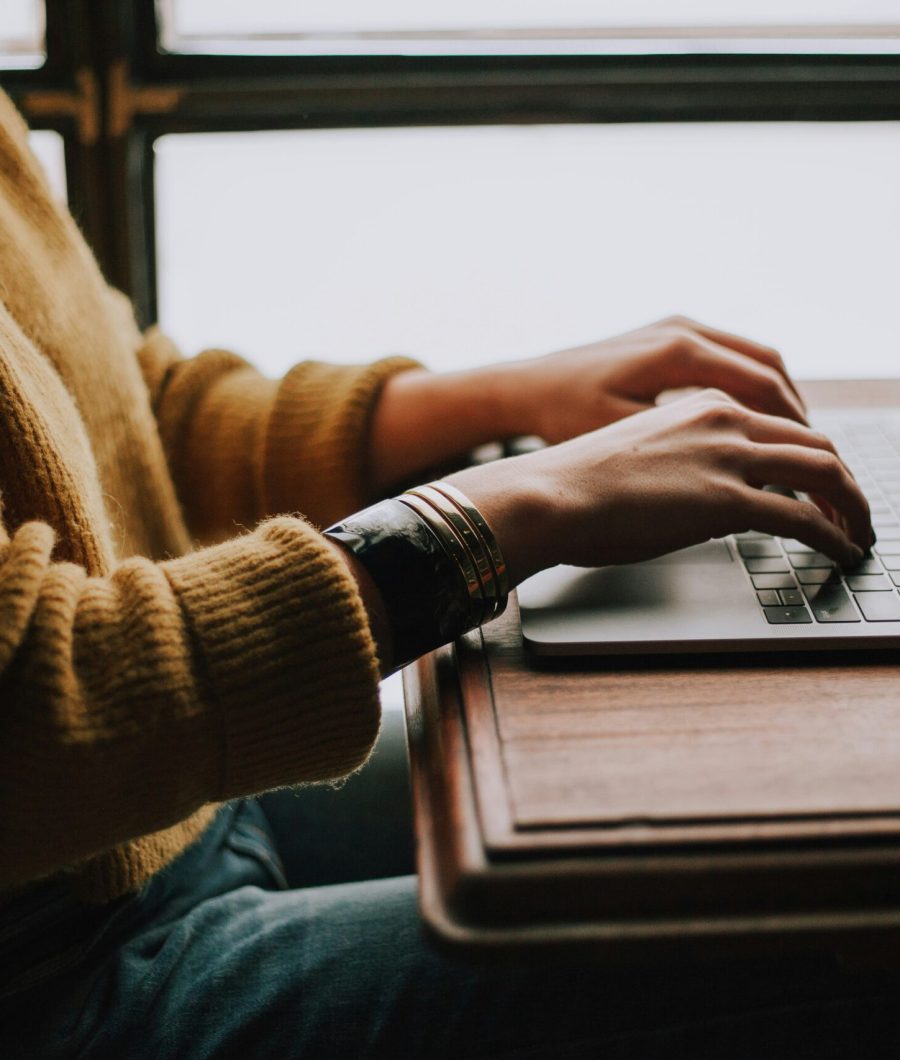 christin-hume-mfB1B1s4sMc-unsplash